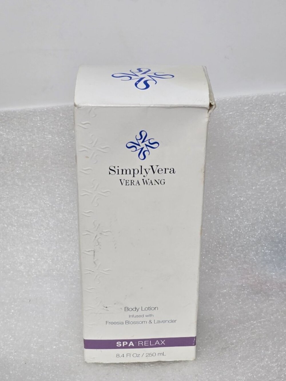 Simply Vera Vera Wang Spa Relax Body Lotion Freesia Blossom & Lavender 8.4 Fl Oz